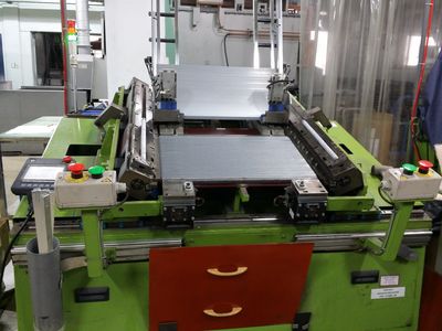 水箱半自動組立機